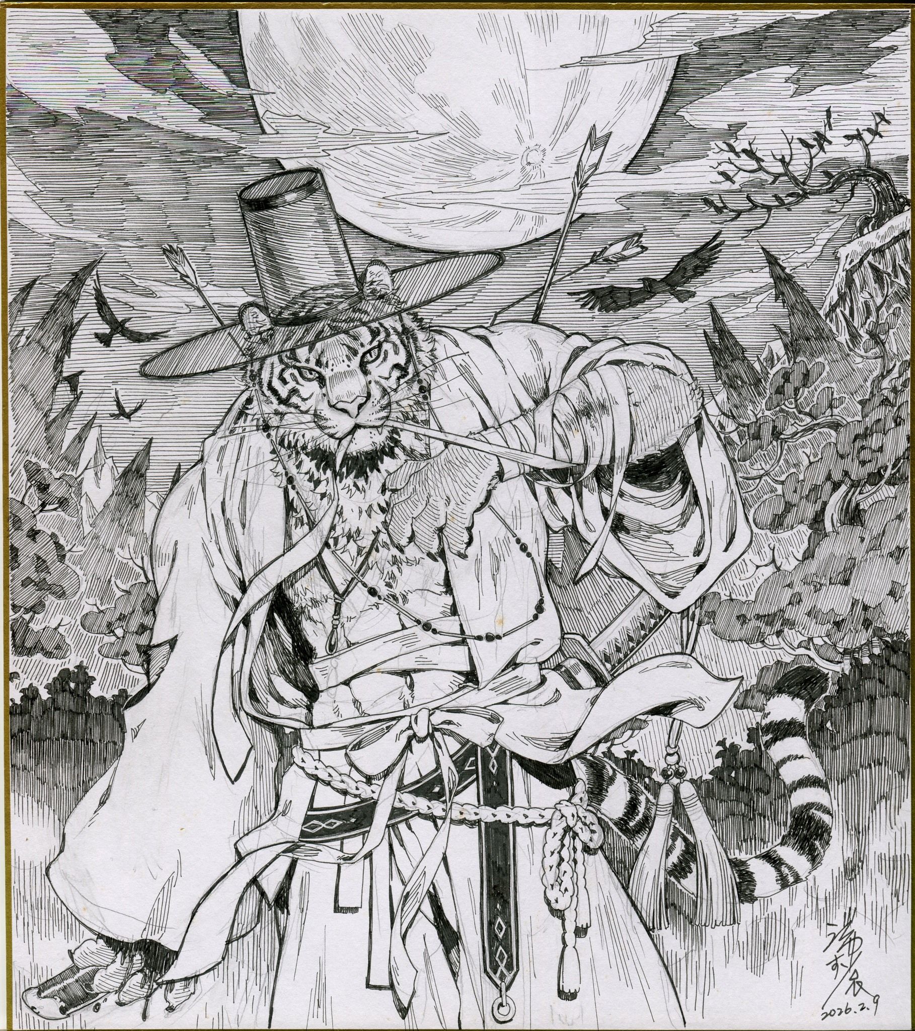 參展原畫:黑白鋼筆畫,描繪頭戴斗笠、身披獸皮披風的虎頭武士獵人於風雨中持弓遠望,烏鴉盤旋